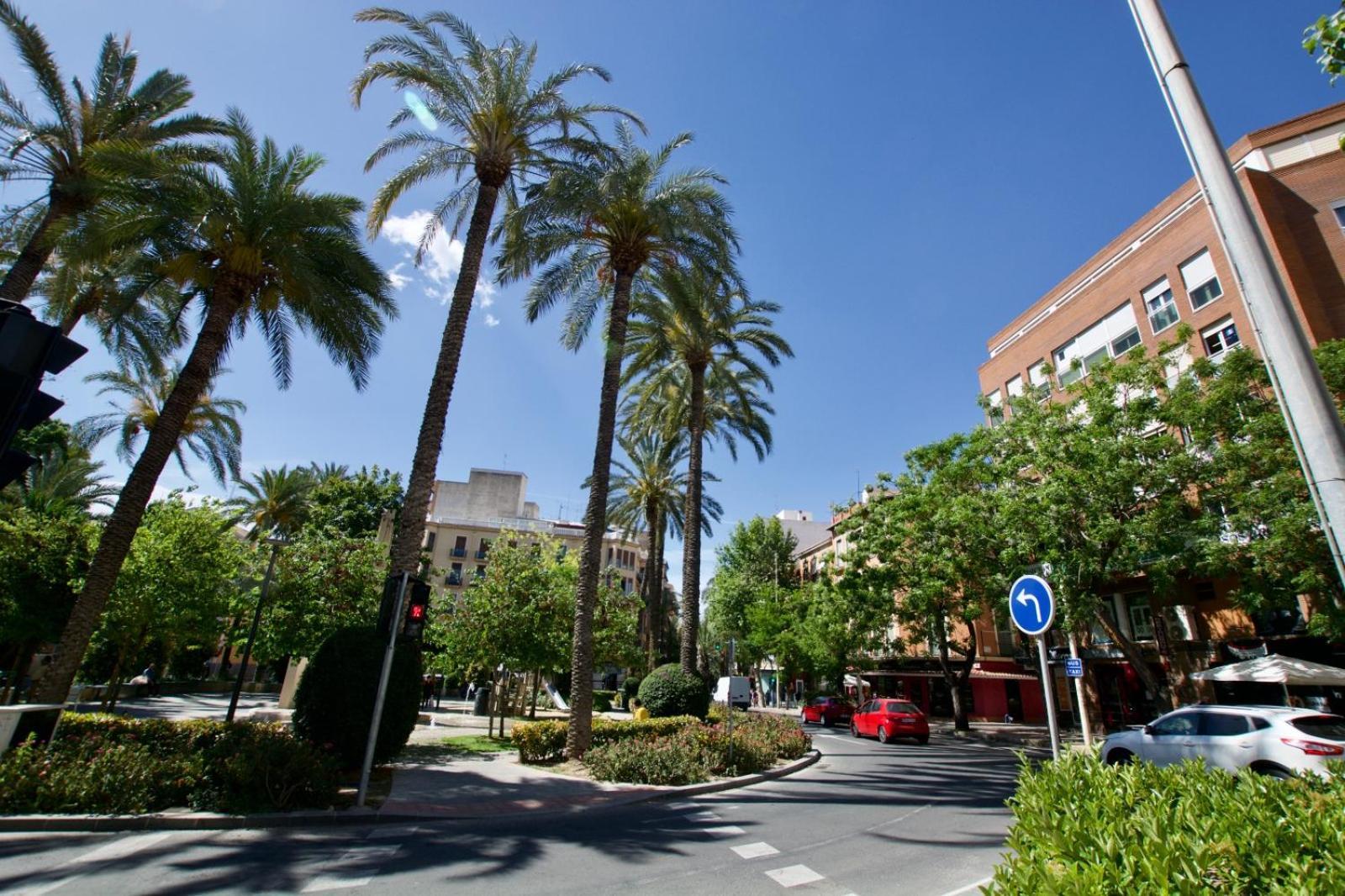 Centrico Apartamento Familiar Con Patio Privado Alicante Exterior photo